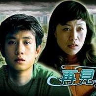 2019-02-18 2月17日，有网友晒照称偶遇“天王”郭富城驾豪车带娇妻方媛外出吃宵夜。